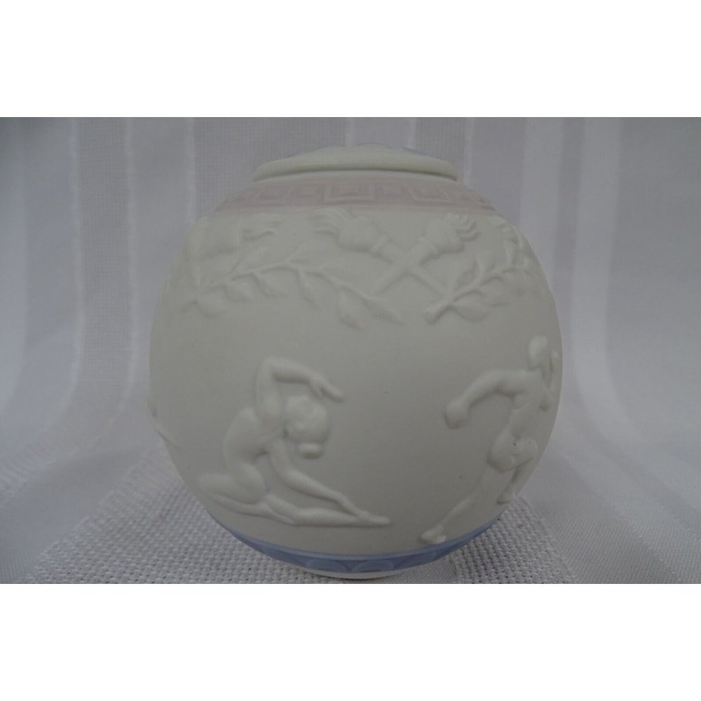 Vintage Lladro 1992 Barcelona Spain Olympics Ball